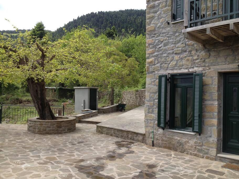Δάφνη 1933, Λιθόχτιστο Αρχοντικό Στο Βουνό Villa Ано Хора Екстериор снимка