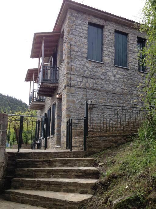 Δάφνη 1933, Λιθόχτιστο Αρχοντικό Στο Βουνό Villa Ано Хора Екстериор снимка