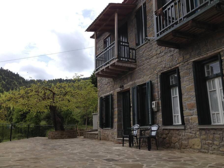 Δάφνη 1933, Λιθόχτιστο Αρχοντικό Στο Βουνό Villa Ано Хора Екстериор снимка